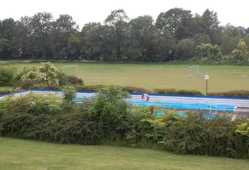 Allégården Kastlösa Vandrarhem