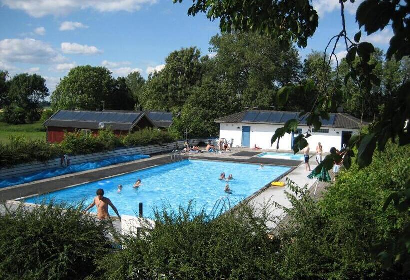 Allégården Kastlösa Vandrarhem