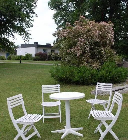 Allégården Kastlösa Vandrarhem