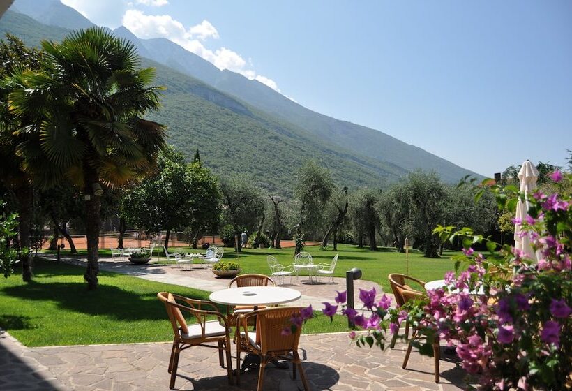 Club Hotel Olivi   Tennis Center