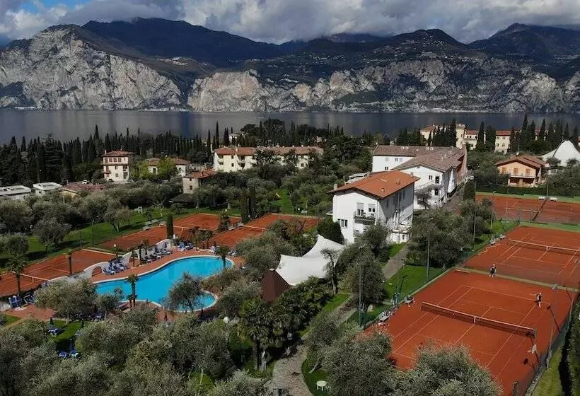 Club Hotel Olivi   Tennis Center