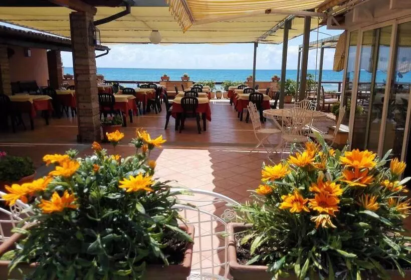 ホテル Acquasanta