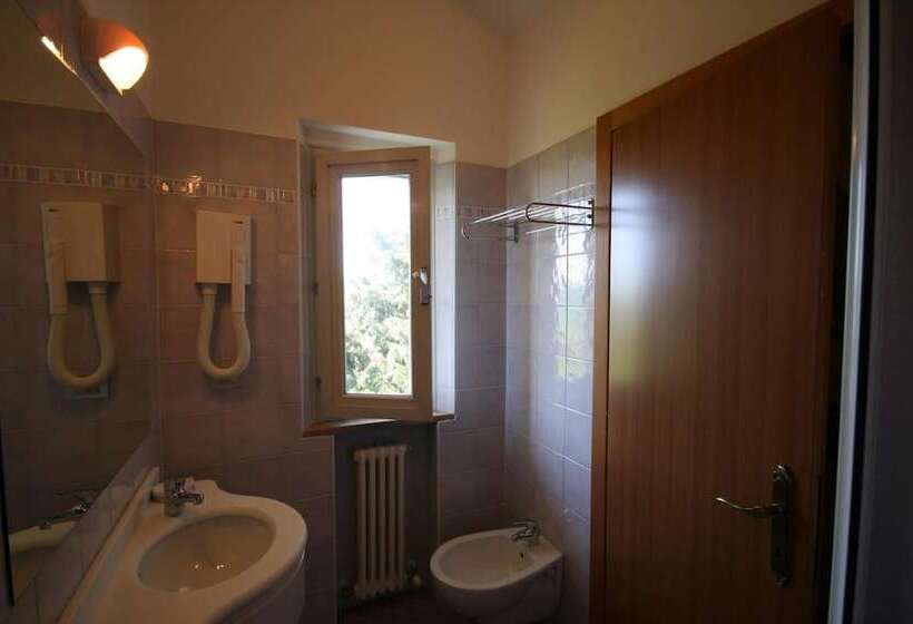 فندق Albergo Centopini