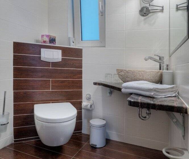 בית מלון כפרי Am Schwanenweiher