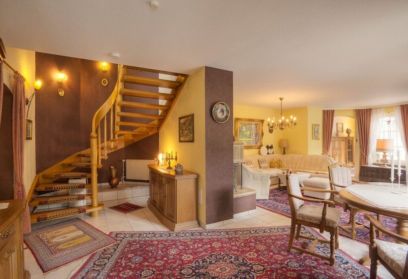 בית מלון כפרי Am Schwanenweiher