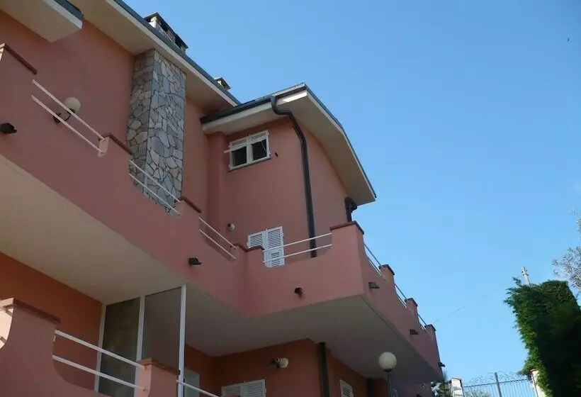 ホテル Azienda Agrituristica Villa Arianna