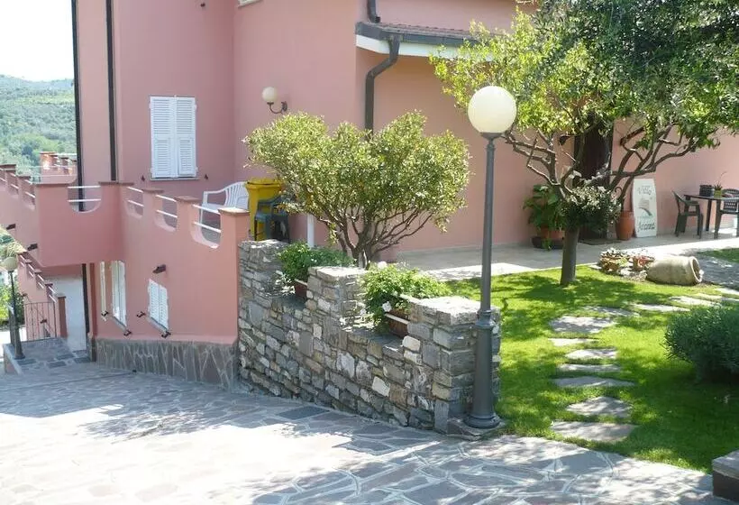 ホテル Azienda Agrituristica Villa Arianna