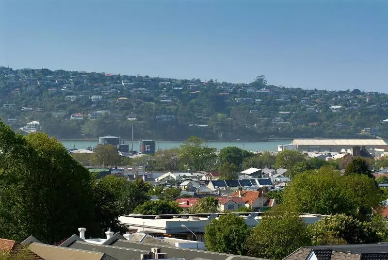 Hotel Bluestone On George