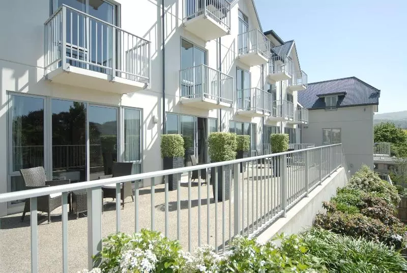 Hotel Bluestone On George