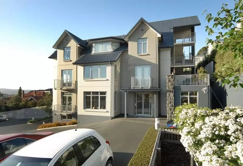 Hotel Bluestone On George