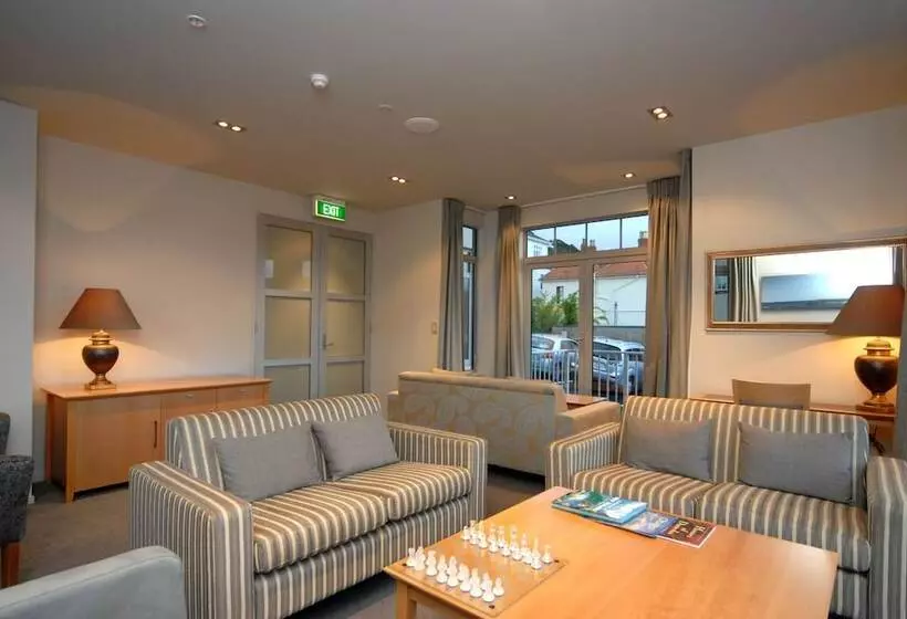 Hotel Bluestone On George