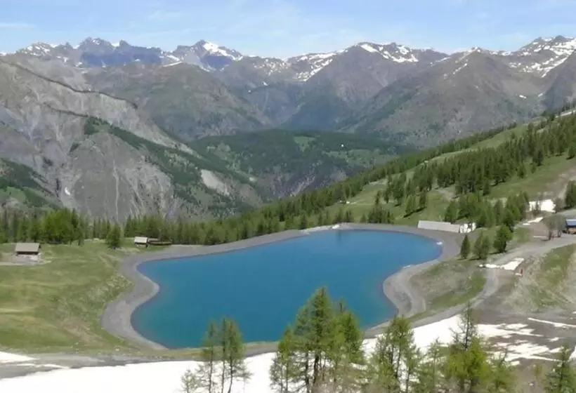 Отель Edelweiss