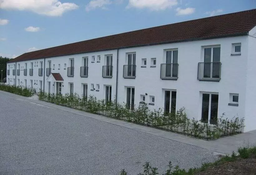 בית מלון כפרי Gudenå