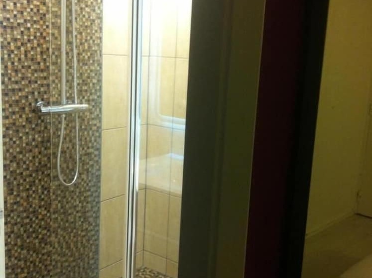 בית מלון כפרי Hôtel Du Val De Seine