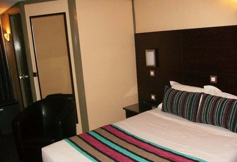 בית מלון כפרי Hôtel Du Val De Seine