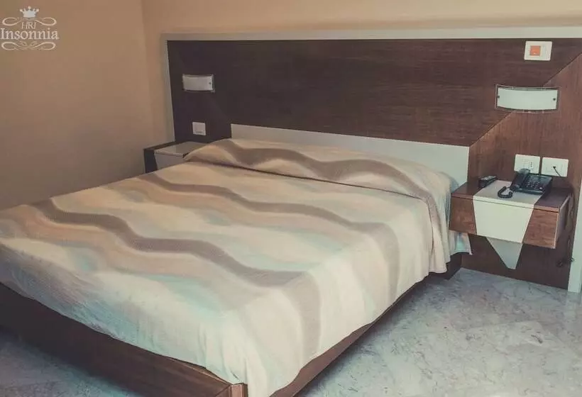 호텔 Insonnia