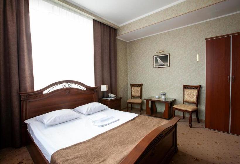 فندق Lazurny Bereg