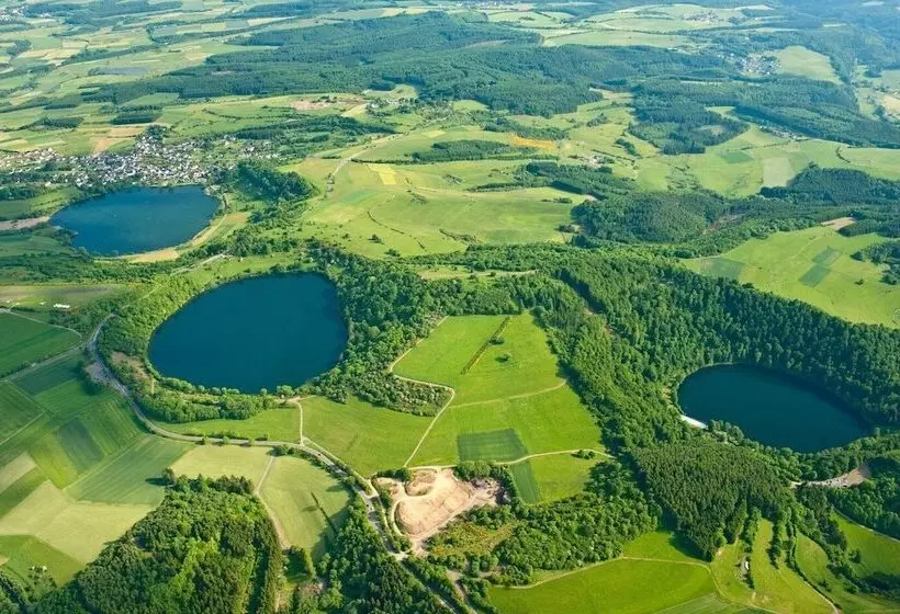 هتل Maarium Meerfeld