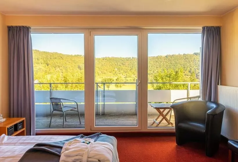 هتل Maarium Meerfeld