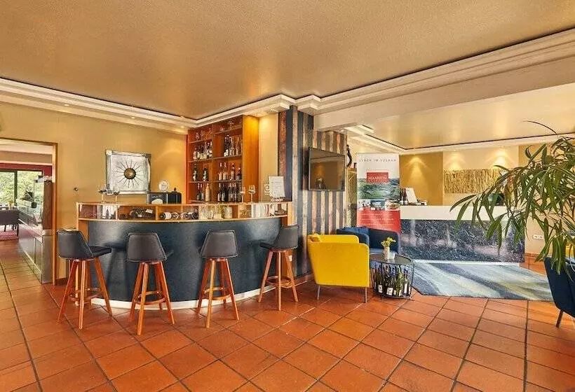 هتل Maarium Meerfeld