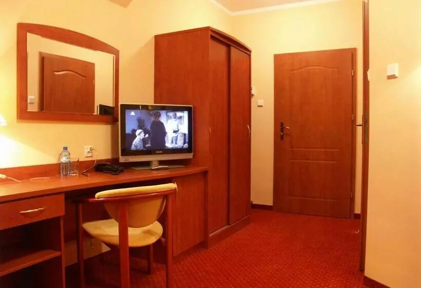 호텔 Maxim Kwidzyn