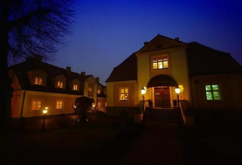 호텔 Maxim Kwidzyn