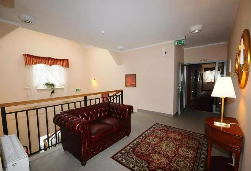 호텔 Maxim Kwidzyn