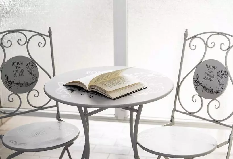 Отель Mediterraneo