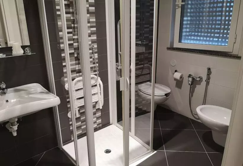 Отель Mediterraneo