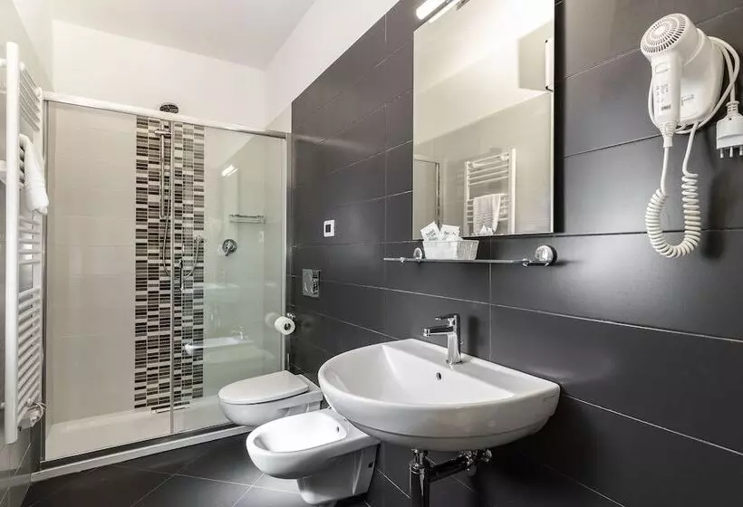 Отель Mediterraneo