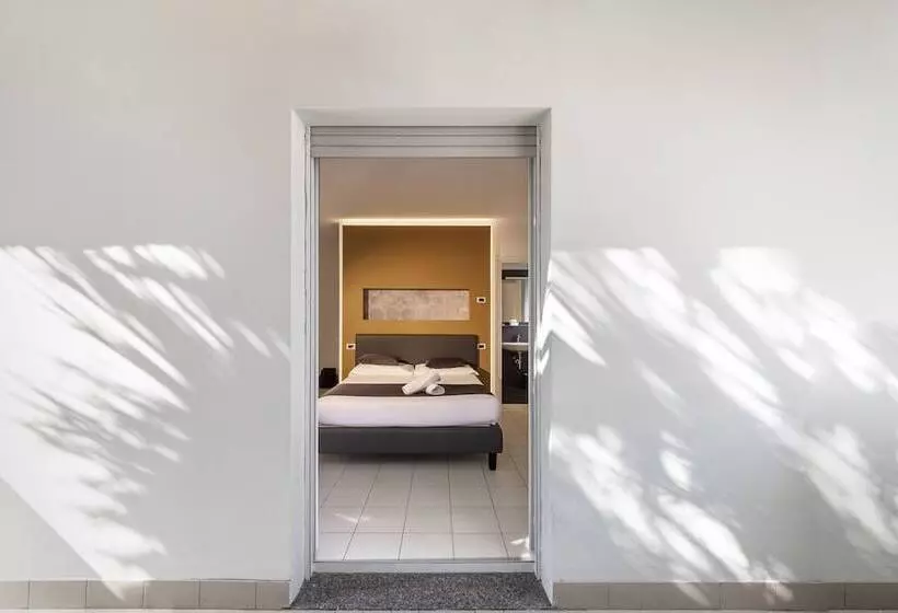 Отель Mediterraneo