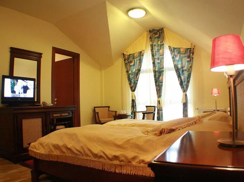 Hotel Pension Restaurant Pipera