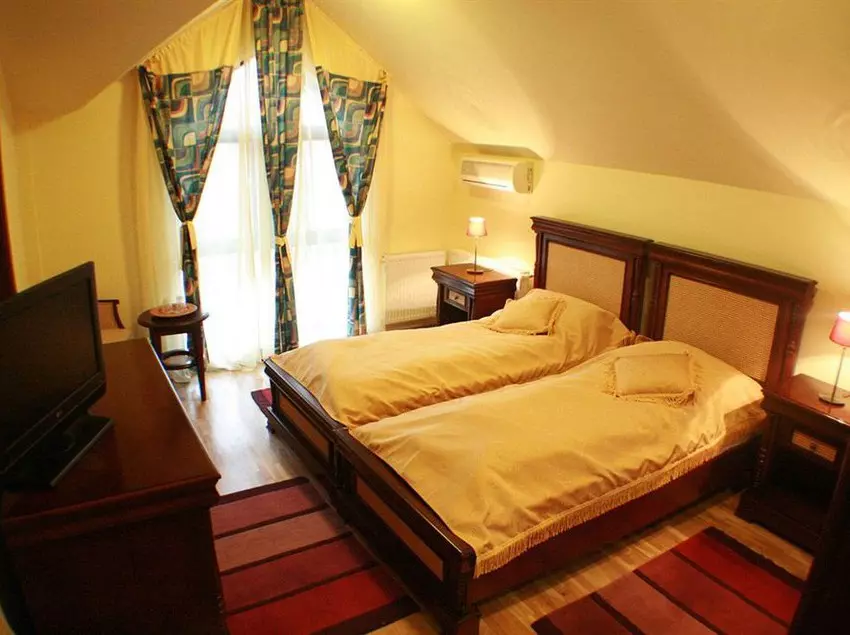 Hotel Pension Restaurant Pipera