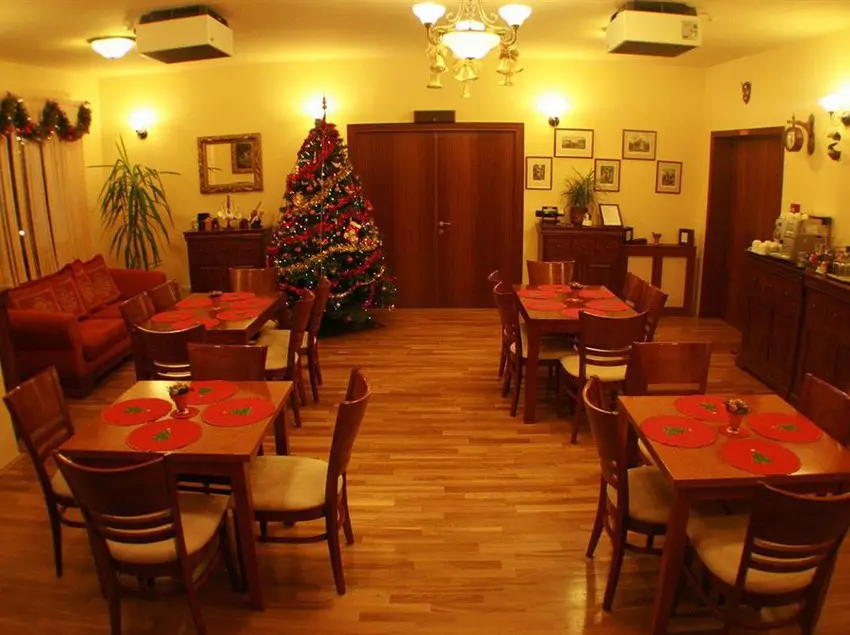 Hotel Pension Restaurant Pipera
