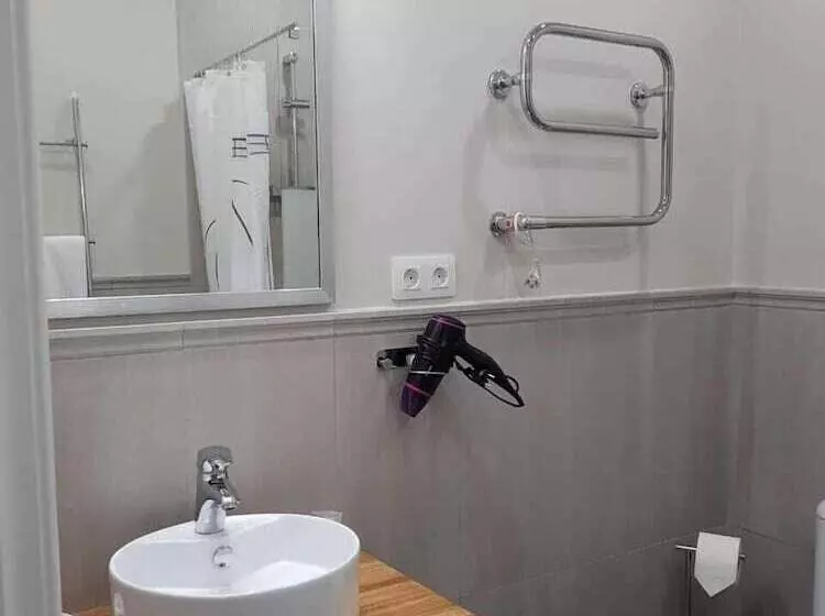 Remarka Hotel On Stolyarniy