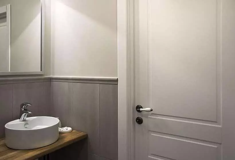 Remarka Hotel On Stolyarniy