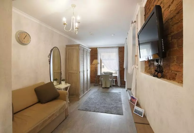 Remarka Hotel On Stolyarniy