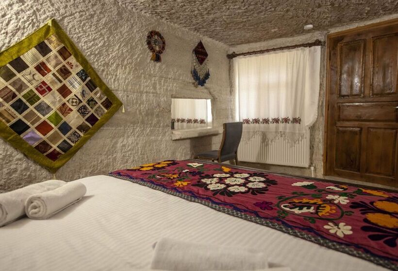 هتل Seven Rock Cave