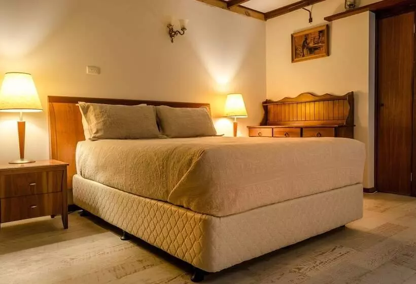 Hotel Sienna Lodge