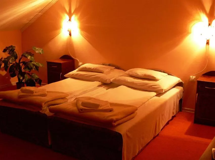 Hotell Svájci Lak - Swiss Lodge