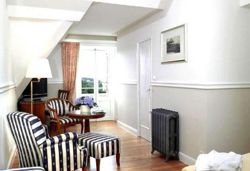 Отель Villa La Chêneraie