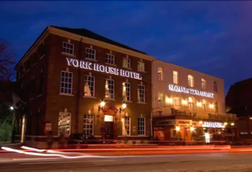 هتل York House