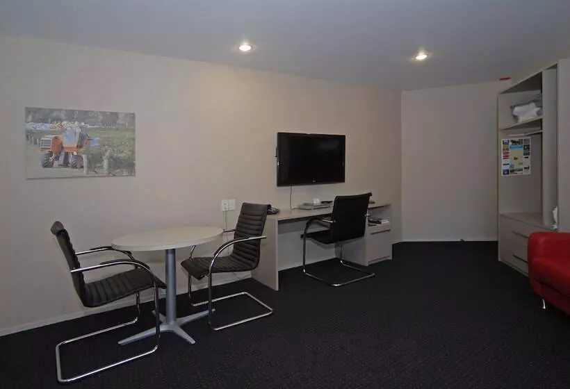 모텔 Omahu Motor Lodge