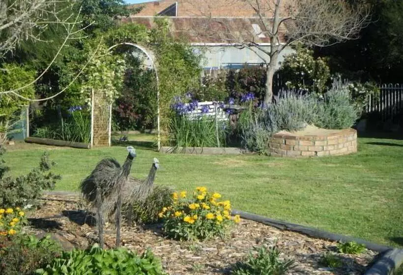 Orana Windmill Motel