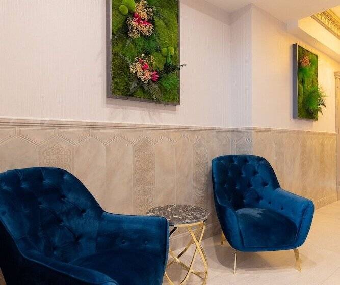 W Regal Boutique Hotel&spa