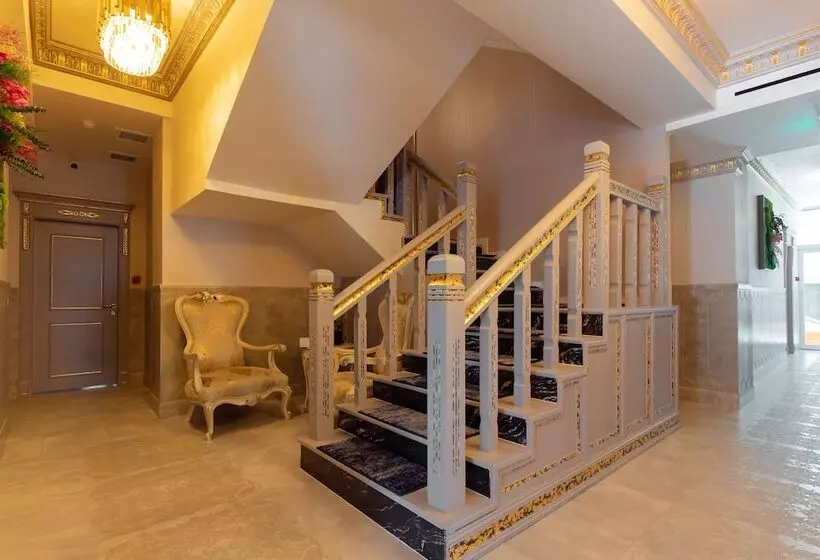 W Regal Boutique Hotel&spa