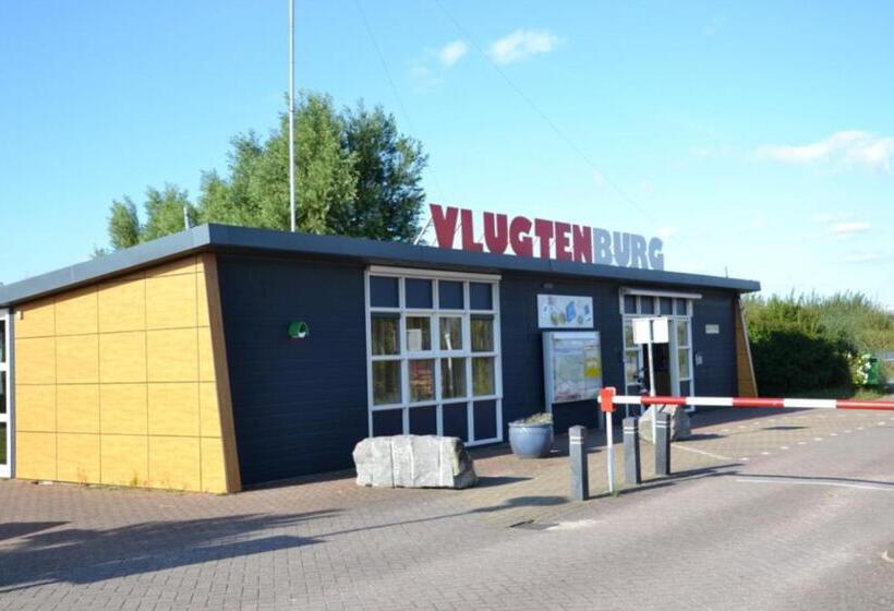 Resort Pipowagen Op Het Strand