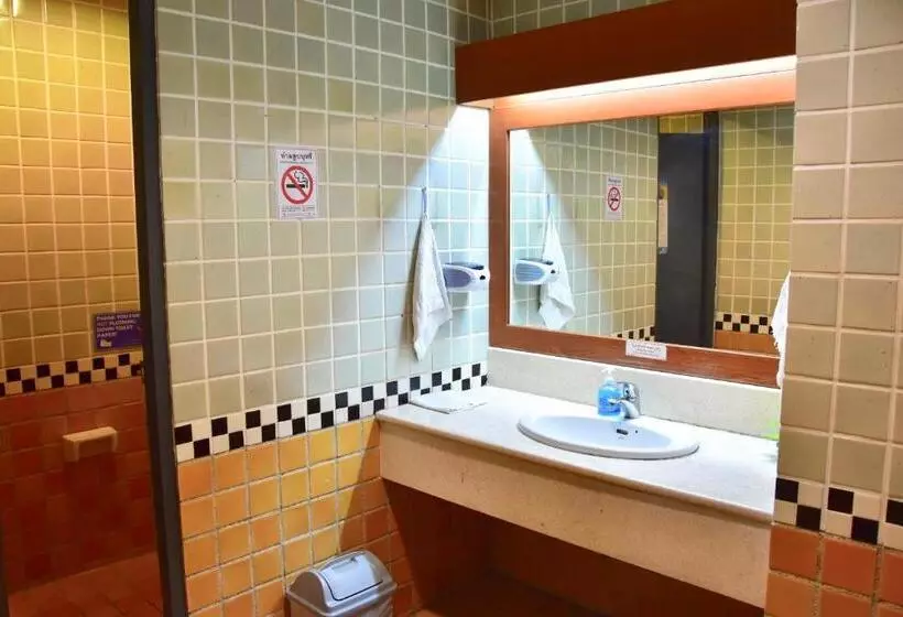 ユースホステル Mad Monkey Bangkok