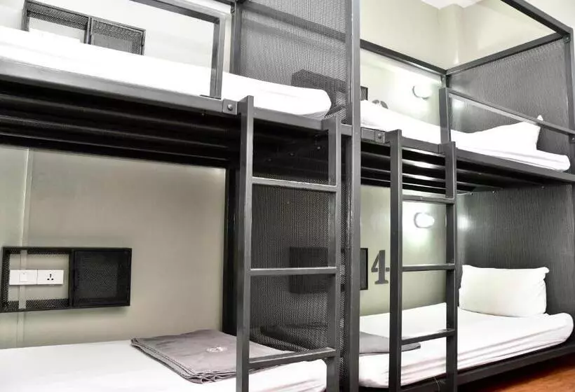 ユースホステル Mad Monkey Bangkok