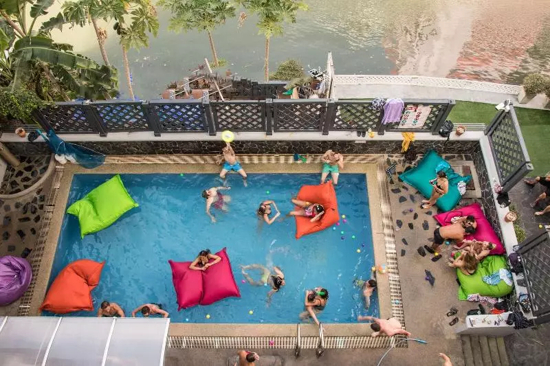 ユースホステル Mad Monkey Bangkok